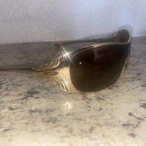 Oakley Liv Gold